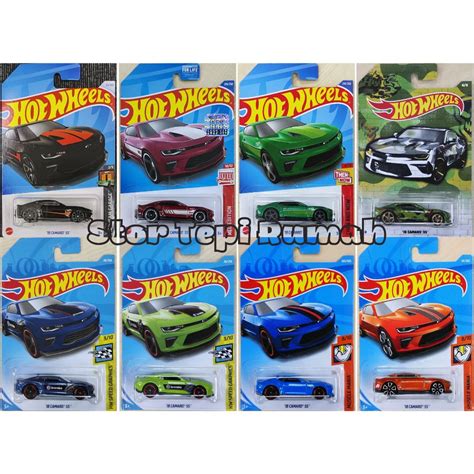 Hot Wheels Camaro SS Chevy Chevrolet Dream Garage Speed Graphics Urban Camouflage Red