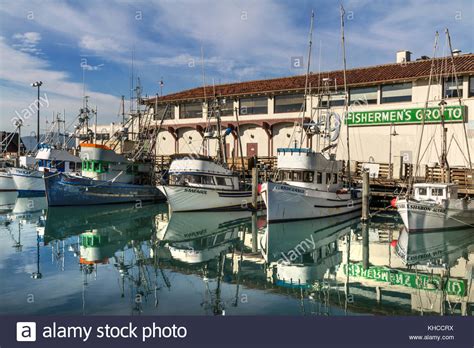 Fishermans Grotto Fishing Boats Hi Res Stock Photography And Images Alamy