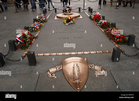 Unbekannter Soldat Grab Paris Fotos Und Bildmaterial In Hoher