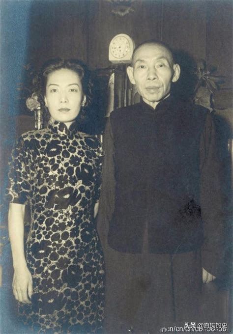 1950年杜月笙與孟小冬結婚照，一個仍貌美如花，一個疾病纏身 每日頭條