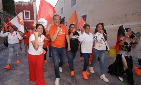 Fernando Morales Y La Ola Naranja Llenan Las Calles De Atlixco En Su