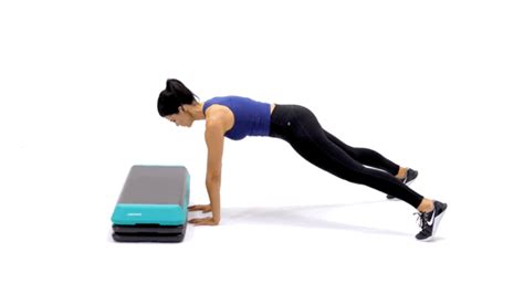 6 Aerobic Step Platform Exercises to Burn Fat and Get Toned