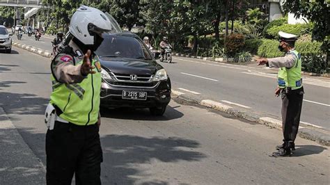 Banyak Pengendara Nakal Polisi Bakal Lakukan Tilang Manual Lagi