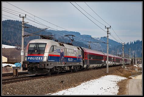 1116 250 Polizei Mit Railjet Bei Kindberg Am 1 03 2018 Bahnbilder De