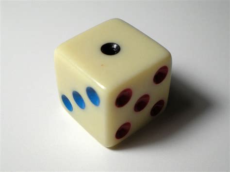 Koplow Games 3 Colors Of Pips On Ivory 16mm D6 Dice Dice