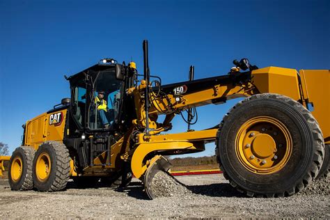 Caterpillar Launches Mastless Cat Grade With D For Motor Graders At