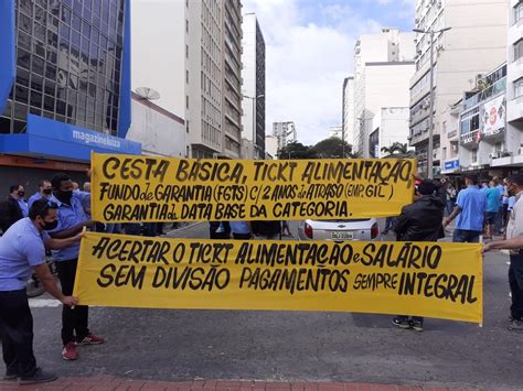 Greve Dos Trabalhadores Do Transporte Coletivo Segue Pelo Segundo Dia