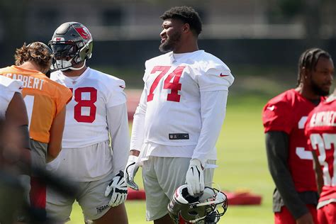 SR S Fab 5 Bucs 90 Man Roster Camp Evaluation Pewter Report