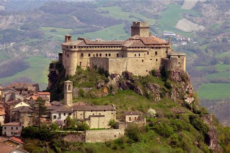 Castello Di Bardi Visita Guidata Notturna Con Ghost Hunters