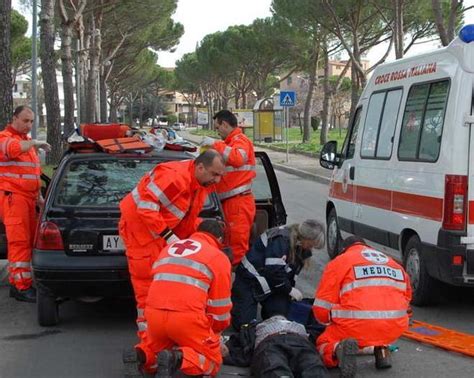 LAsl 2 Rischia Di Perdere La Centrale Operativa 118 Il Tirreno