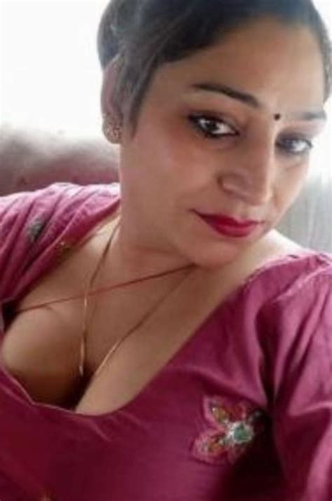 Hot Tamil Sexy Girl Live Show Pussy And Figgring Available Chennai