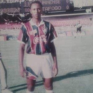 Revelado Pelo Fluminense Ex Zagueiro N O Resiste E Morre No Rio De