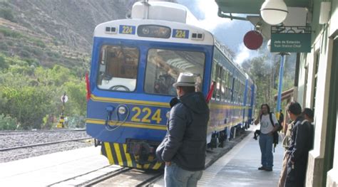 CRÓNICA FERROVIARIA Perú Machu Picchu suspenden servicios de trenes