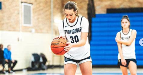 Kentucky Wbb Makes Top 6 For 2026 Four Star Point Guard Maddyn Greenway