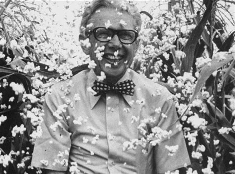 How Orville Redenbacher Perfected A Popcorn Hybrid That Changed Gourmet ...