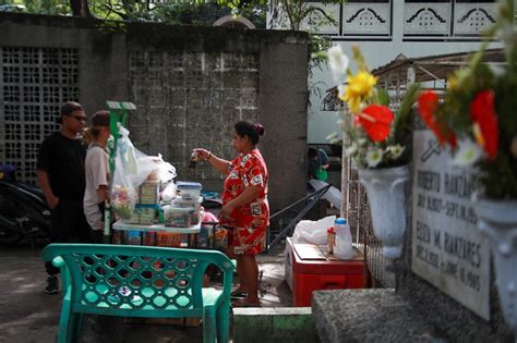 Mga Eksena Sa Undas Ano Ang Araw Ng Mga Patay Para Sa Pinoy ABS CBN