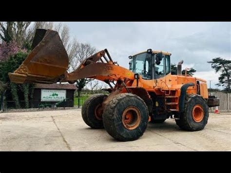 Doosan Dl Wd Loading Shovel C W Bucket Ac Cabin Youtube