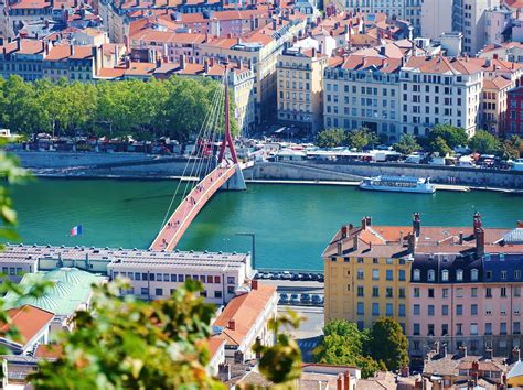 Partez découvrir le Rhône et la Saône depuis le port de Lyon