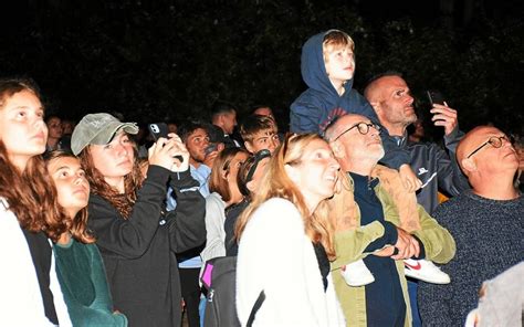 À Plounéour Brignogan Plages le feu dartifice a attiré beaucoup de