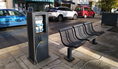 Marché de Provence borne fixe de distribution d énergie IPBE