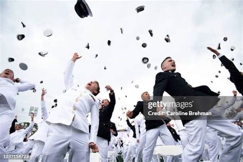 Us Naval Academy Graduation Photos and Premium High Res Pictures - Getty Images