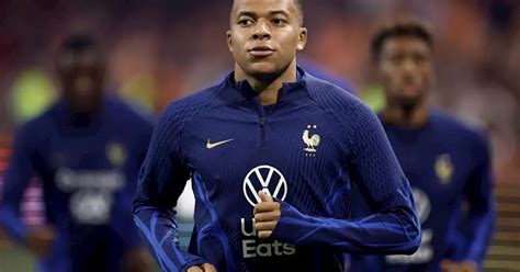 Équipe de France Kylian Mbappé absent de lentraînement à deux jours