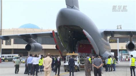 通讯：“中国飞机来了！”——巴基斯坦欢迎中国援助物资运抵卡拉奇 新华网