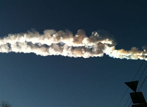 Meteorite hits central Russia, hundreds injured