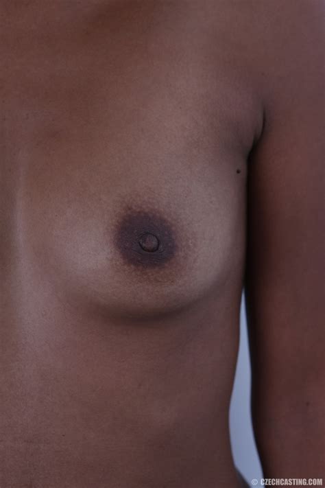 Exotic Babe With Mesmerizing Eyes Wants The XXX Dessert Picture