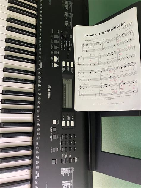 Yamaha Keyboard, Hobbies & Toys, Music & Media, Musical Instruments on ...