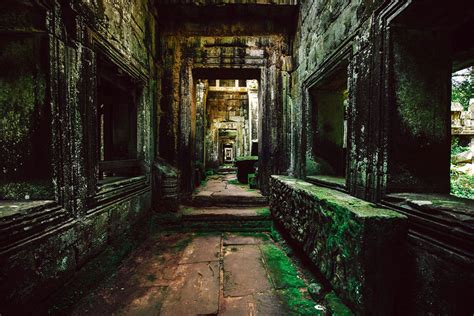 Abandoned Temples in Cambodia – Fubiz Media