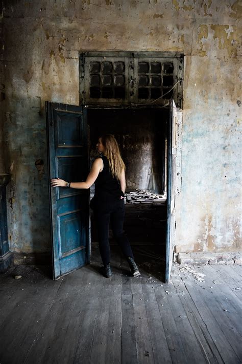 99 Door Mansion: Most Haunted Place in Malaysia - Amy's Crypt