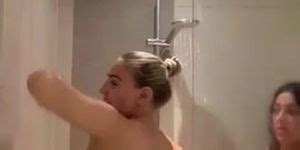 Bethany Lily April Nude Lesbian Shower Onlyfans Video Tnaflix