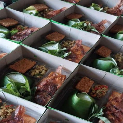 Nasi Box Ikan Nila Bakar Komplit