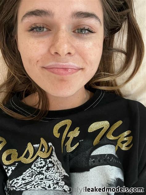 Megnut Naked 10 Photos Leakedmodels The Fappening News