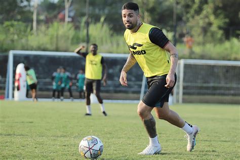 Kesan Pertama Eks Gelandang Serang Borneo FC Ini Usai Latihan Perdana