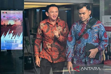 Ahok Diperiksa KPK Sebagai Saksi Dalam Kasus Dugaan Korupsi Pengadaan