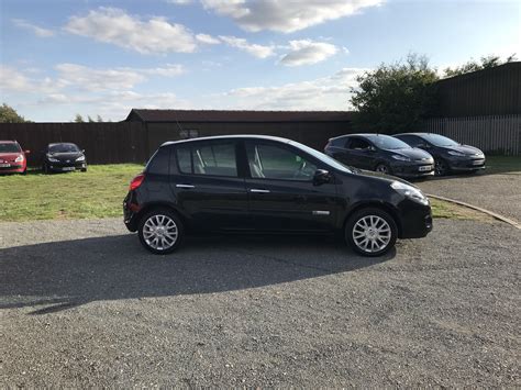 Renault Clio 1 2 TCE Dynamique 11 Reg Sold Ymark Vehicle Services