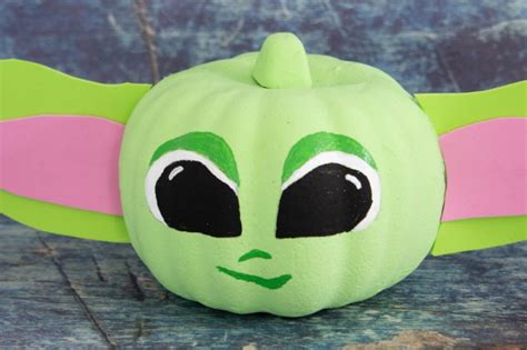 Baby Yoda Pumpkin (Cute No Carve Pumpkin Idea) | Fun Money Mom