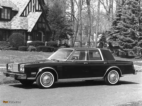 Chrysler New Yorker Fifth Avenue Fs41 1983 Photos 800x600