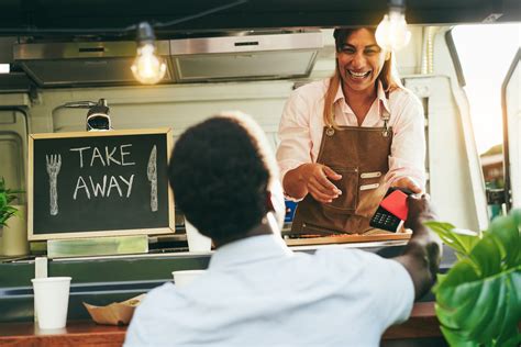 10 conseils pour améliorer laccueil client au restaurant