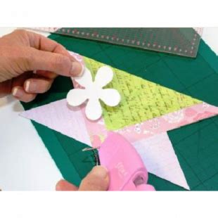 Hot Melt Glue Gun Includes 2 X 7 2mm Glue Sticks Stix2