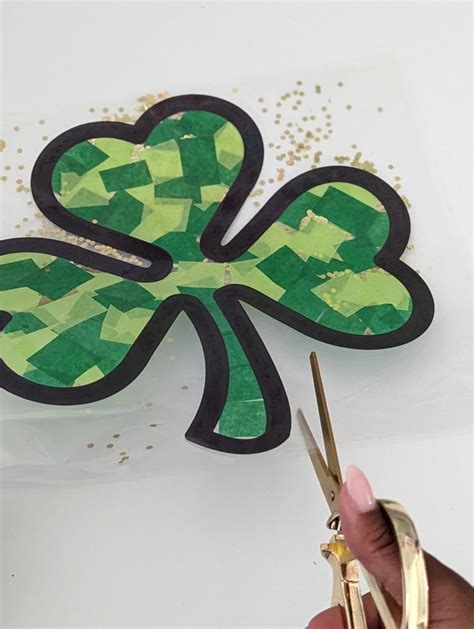 How To Make An Easy St Patricks Day Shamrock Suncatcher Crafting A