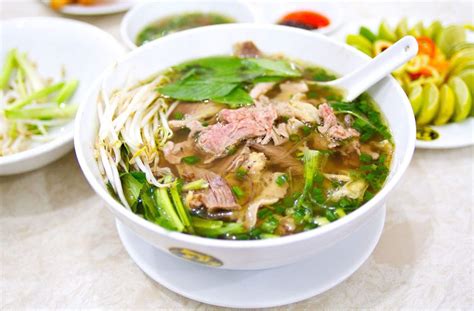 Pho Soup | Dinner Recipes | GoodtoKnow