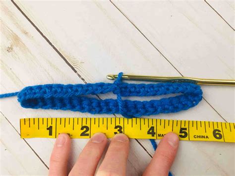 How To Make A Crochet Gauge Swatch Rows And Rounds