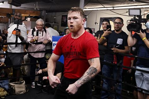 După ce l a amenințat pe Messi Canelo Alvarez l a jignit și pe Aguero