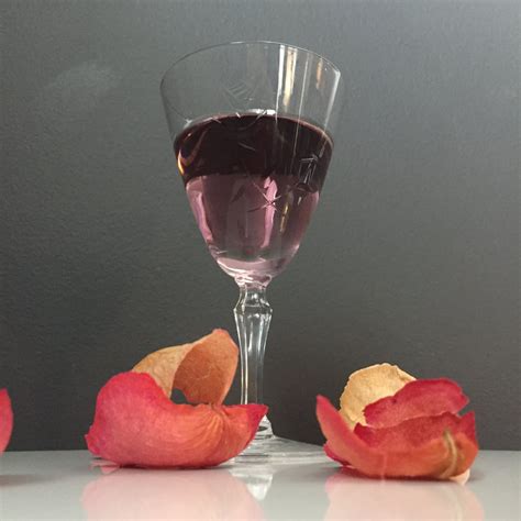 Category: Creme De Violette - Betty Cocktail