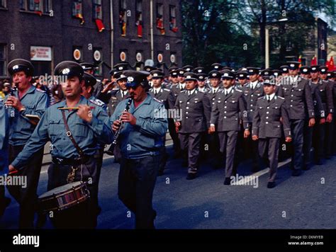 Historische Polizeiuniform Deutschland Fotos Und Bildmaterial In