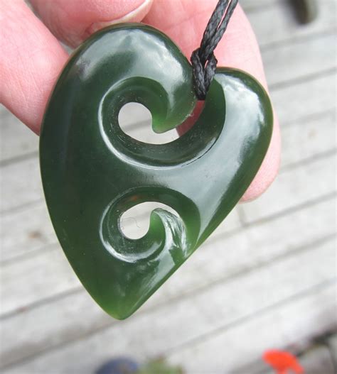 Nz Greenstone Pounamu Nephrite Kahurangi Jade Maori Double Koru Heart