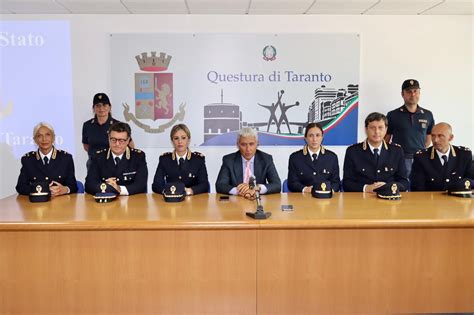 Taranto Questore Gambino Presenta I Nuovi Dirigenti Della Polizia